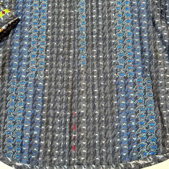 Robert Graham Limited edition button up - Picture 4 of 10